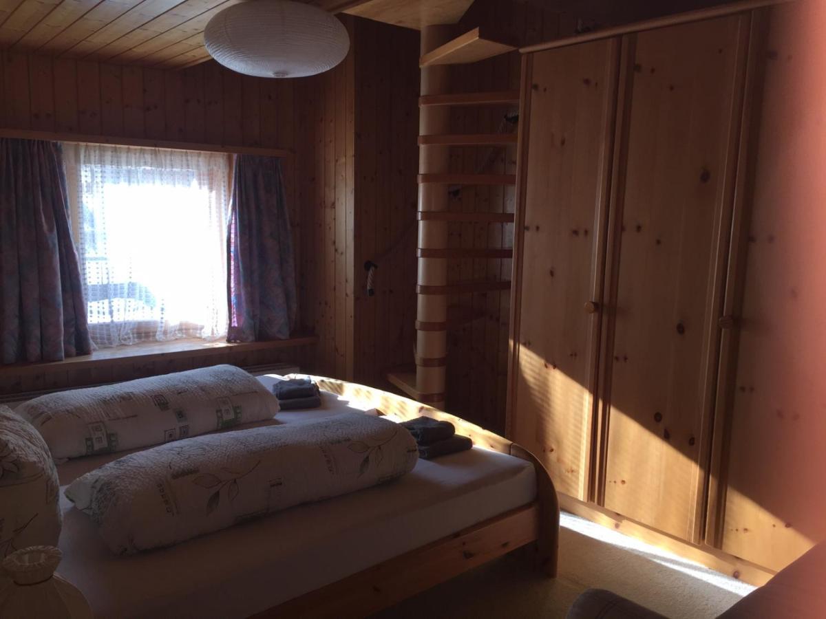 Hotel Reich-Praez Domat الغرفة الصورة